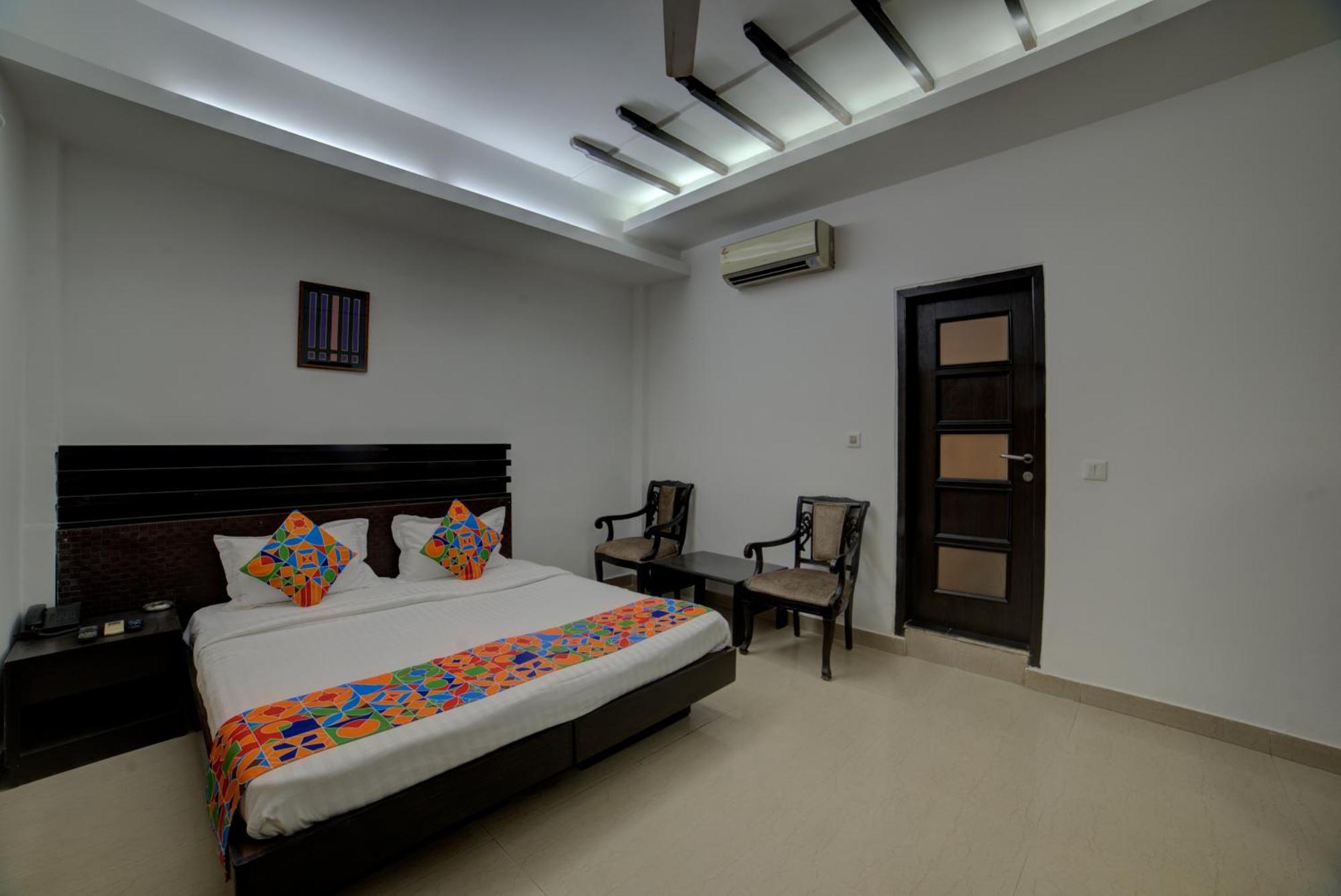 Hotel Exotica Near Aiims 3*